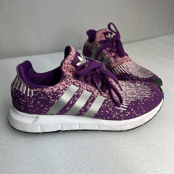 adidas Silver Swift Run Womens Shoes Sneakers Comfort Sz 9 698001 Purple - Picture 1 of 12